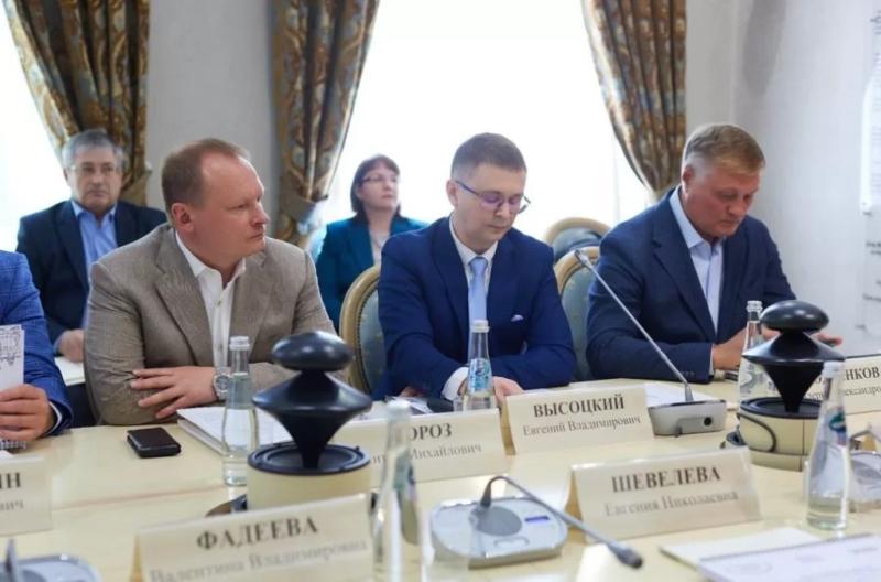 Евгений Высоцкий, «СМ Про»: в структуре стоимости метра строительно-монтажные работы занимают только 46%, остальное – реклама, обслуживание кредитов, подключение к сетям и прочие расходы