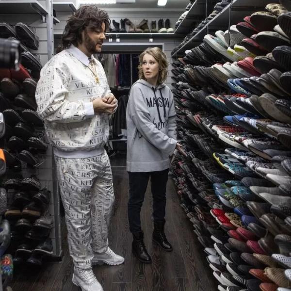 Как выглядят настоящие царские хоромы — где сейчас живет король эстрады Филипп Киркоров