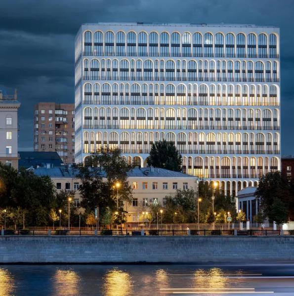 Главное не запутаться в количестве: где живет скандальная Ксения Собчак — Всеостройке.рф Сложно найти человека, который бы не знал имя Ксении Собчак.