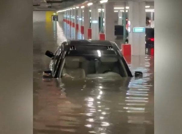 Московские улицы затопило