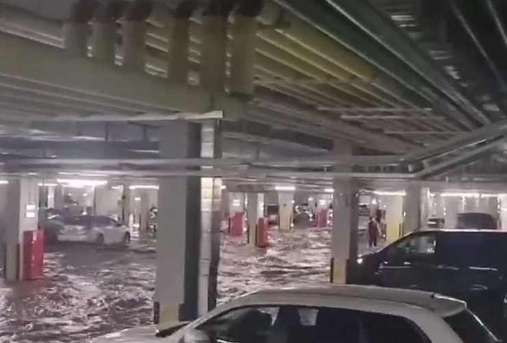 Московские улицы затопило