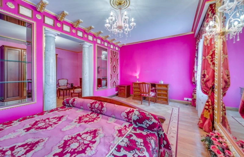 ТОП-10 странных домов российских знаменитостей — Всеостройке.рф