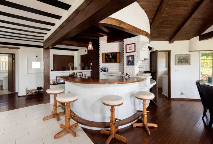 Илон Маск продал дом в Лос-Анджелесе в долг, а сейчас может изъять его за неуплату