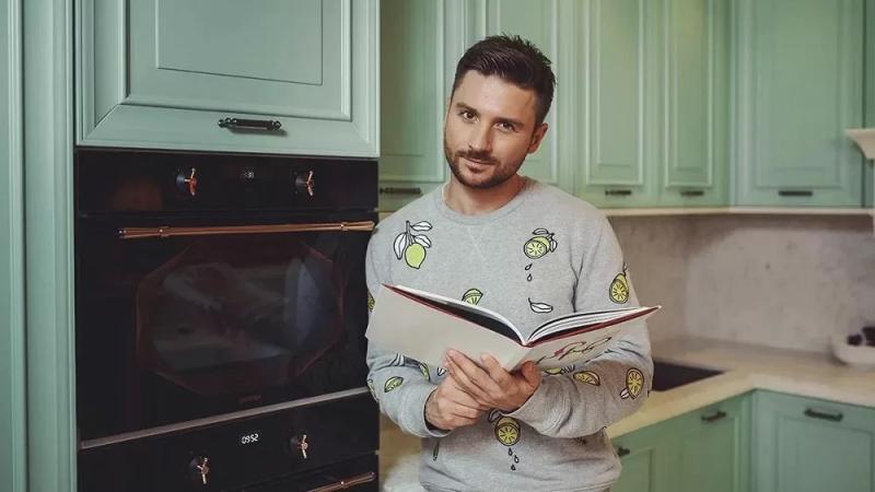 Московская квартира и загородный дом: где живет Сергей Лазарев — Всеостройке.рф