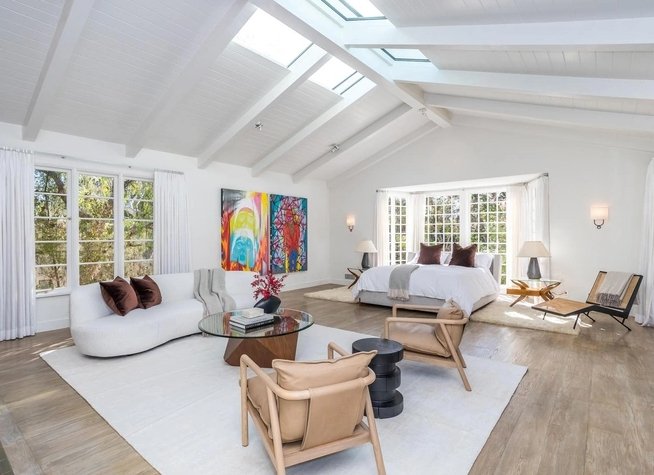 Джим Керри продал дом в Лос-Анджелесе со скидкой в $9 млн